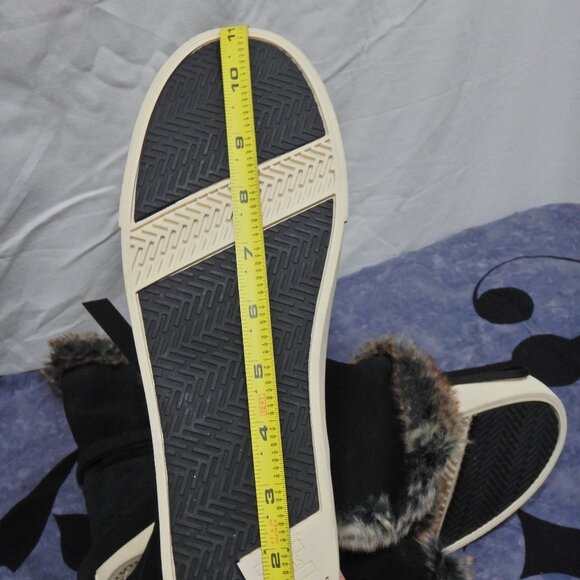 NWOT Black Leather Tom's Faux Fur Snow Boots - Picture 6 of 13